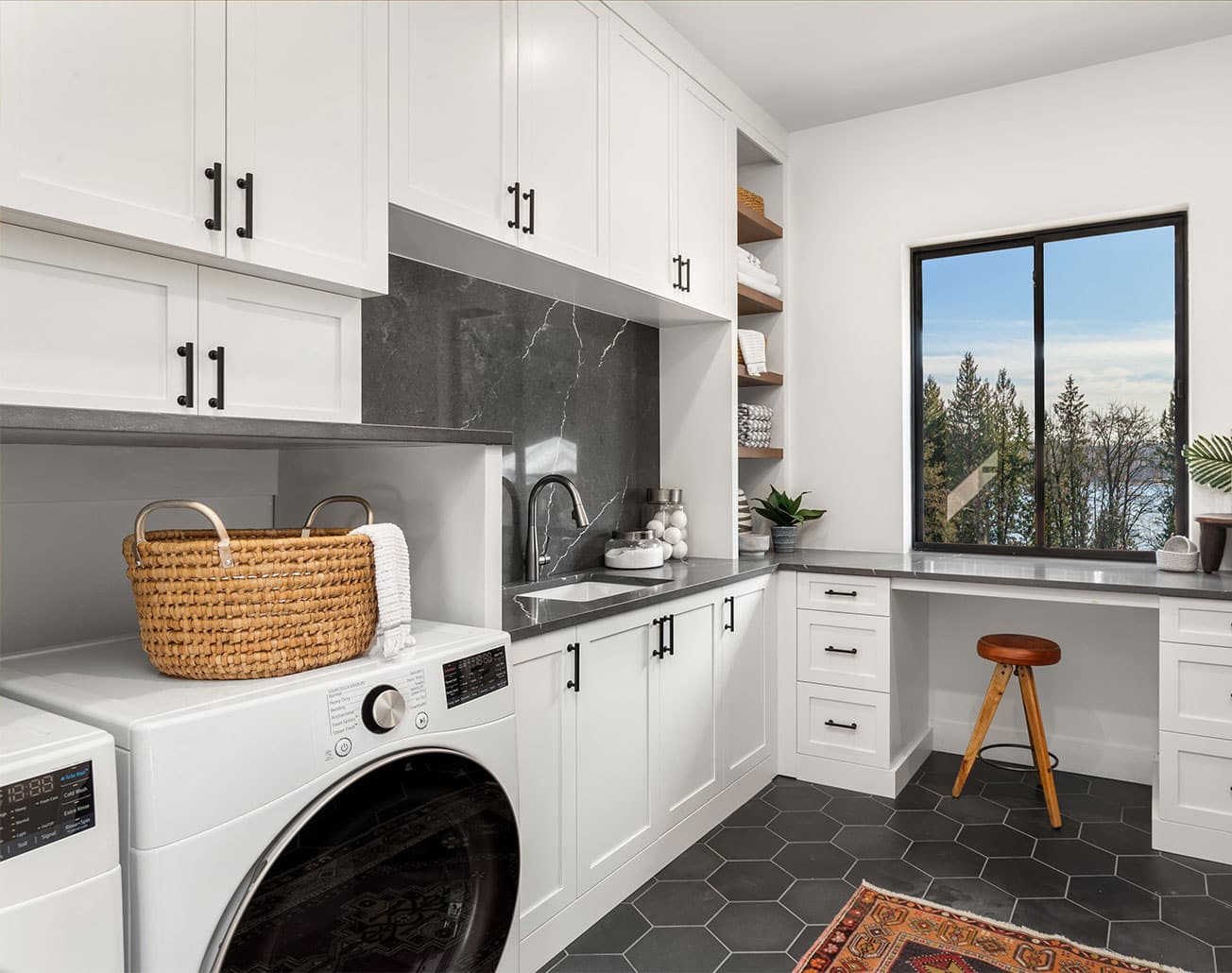 Custom Laundry Room Cabinets in Sarasota